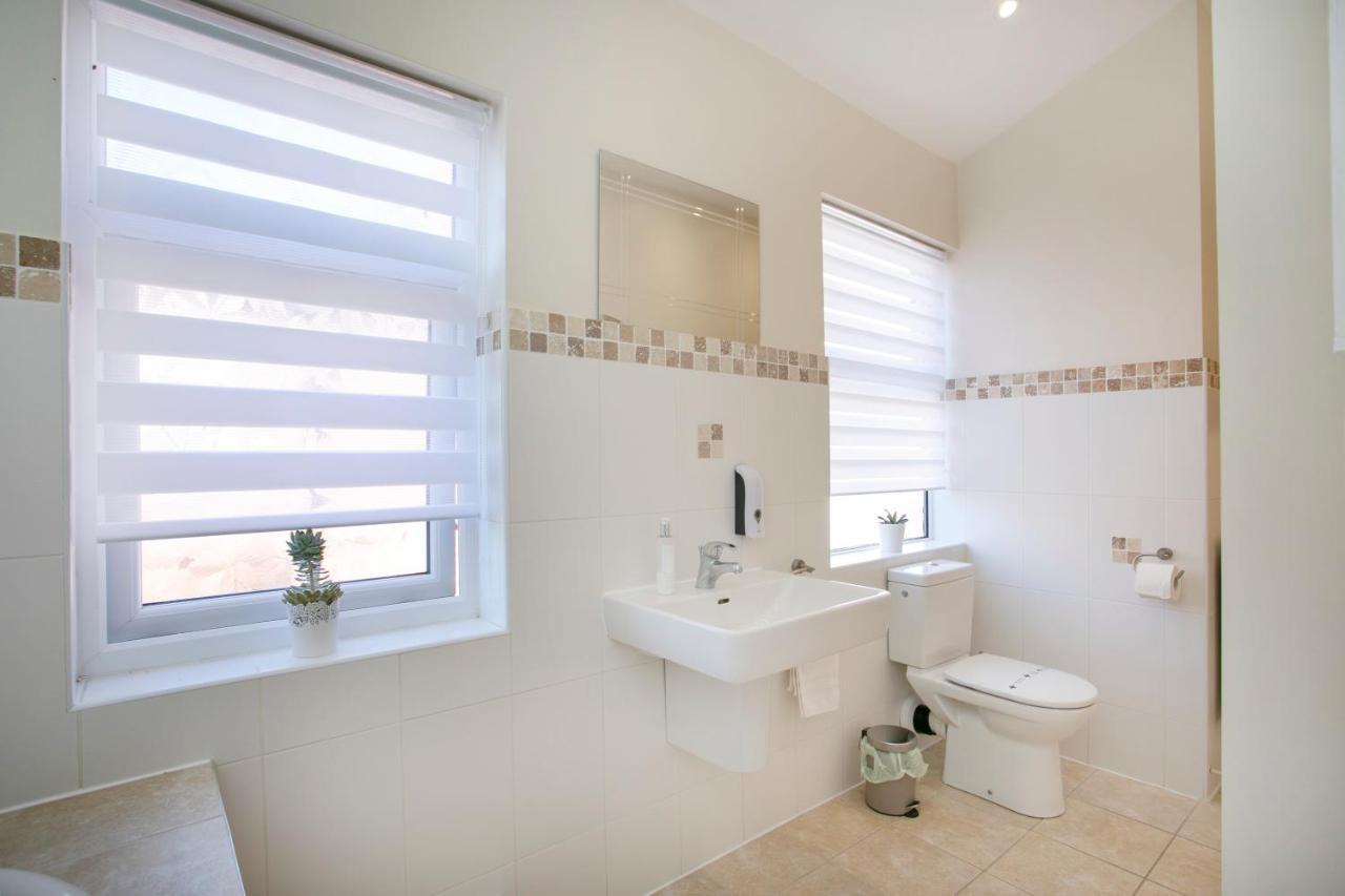Spring Villa Leicester Luaran gambar