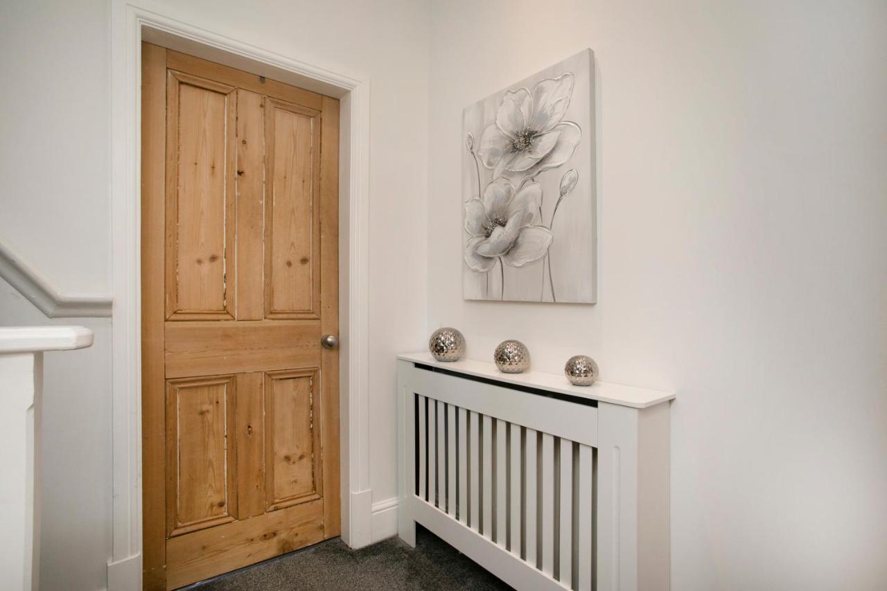 Spring Villa Leicester Luaran gambar